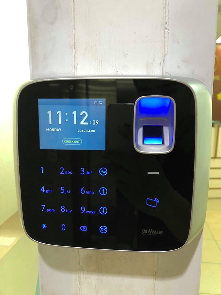 Nguyễn Việt GPS lắp đặt máy chấm công cho công ty SNA Việt Nam